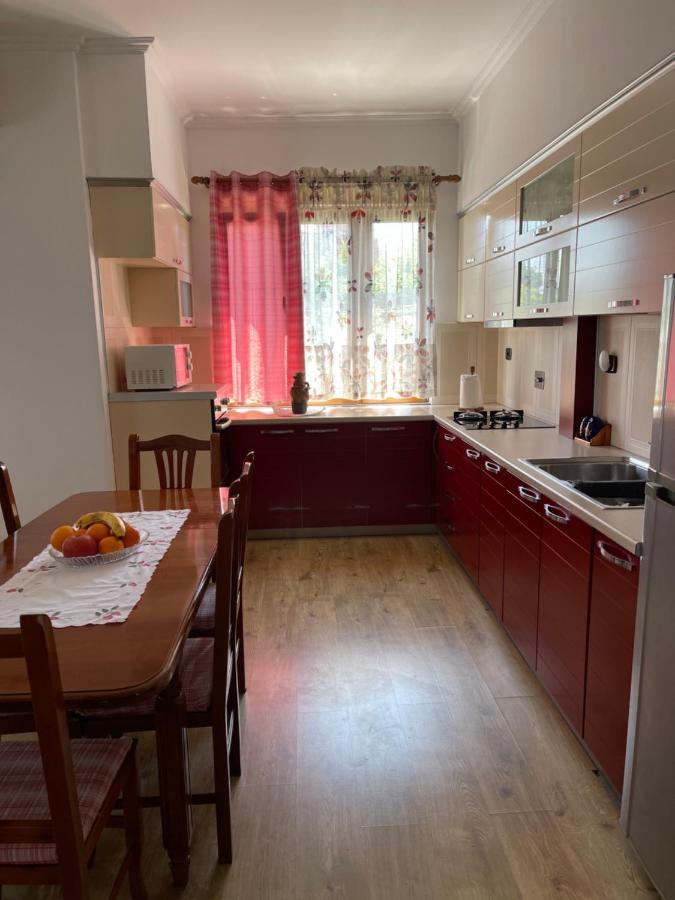 Ajla'S Home Vore Luaran gambar